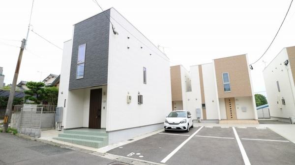 福岡市東区舞松原1丁目のタウンハウス