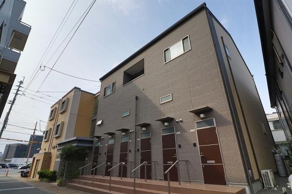 福岡市東区千早4丁目のアパート