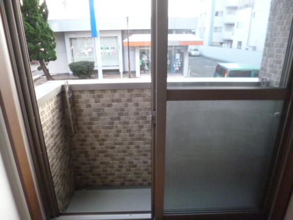 福岡市東区八田２丁目のアパート