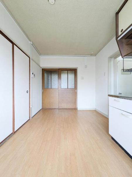 福岡市東区舞松原４丁目のアパート