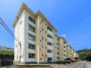福岡市東区舞松原４丁目のアパート