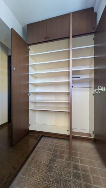 福岡市東区舞松原５丁目のマンション