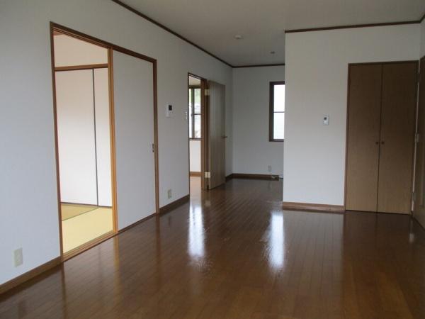 福岡市東区名子３丁目のアパート