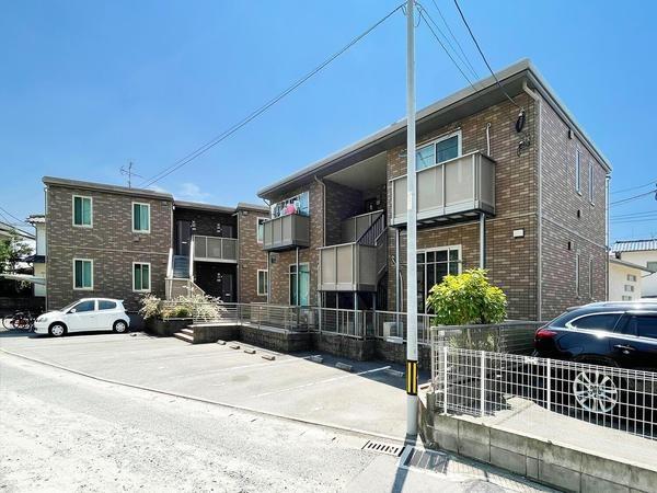 福岡市東区名島４丁目のアパート