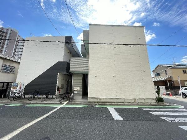 福岡市東区馬出3丁目のアパート