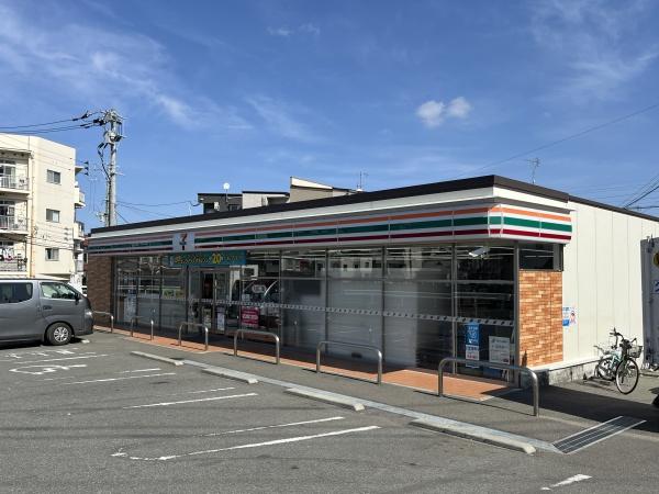 福岡市東区箱崎３丁目のマンション(セブンイレブン福岡原田2丁目店)