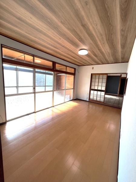 上野パノラマｖｉｎｔａｇｅ　ｖｉｌｌａ