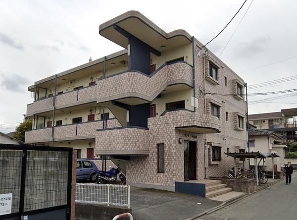 ファミール合川