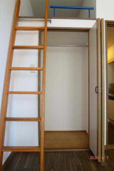 パンシオンビラ B棟(収納)