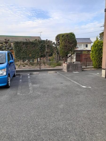 リーブメゾンY.A(駐車場)