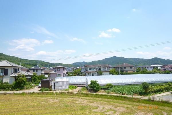 クレセント・モア