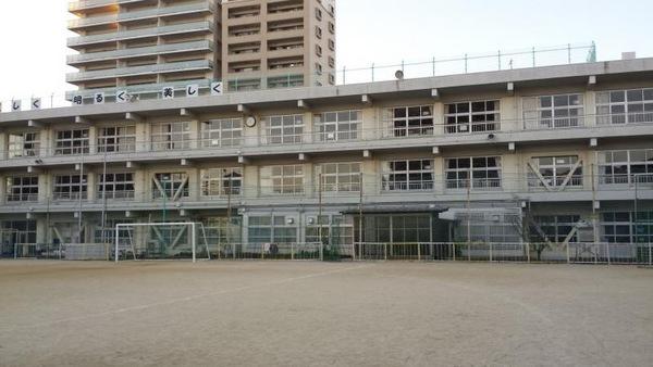 シャルム六ツ門(久留米市立金丸小学校)