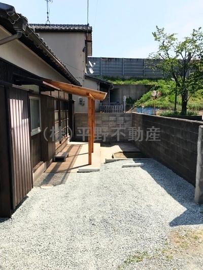 古賀貸家（御井町）