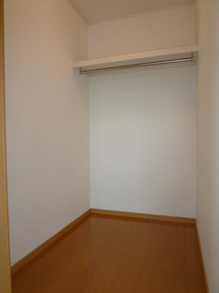 ハイグランツ B棟(収納)