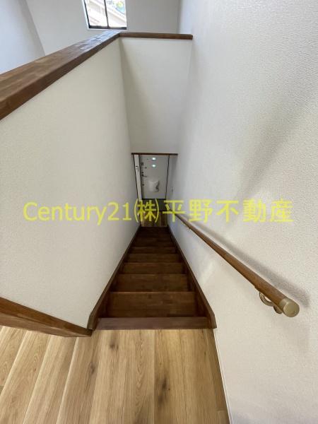 サスティナヴィラ上荒木(玄関)