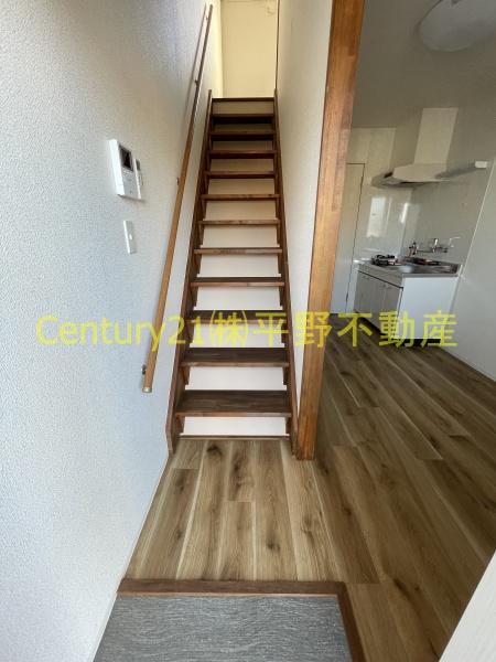 サスティナヴィラ上荒木(玄関)