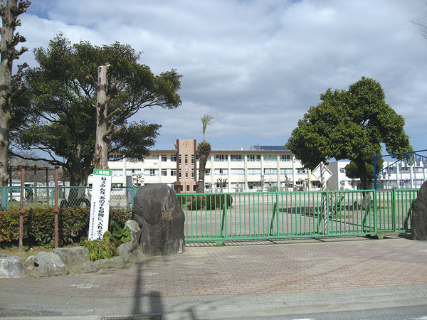 アークヒル久留米(久留米市立善導寺小学校)
