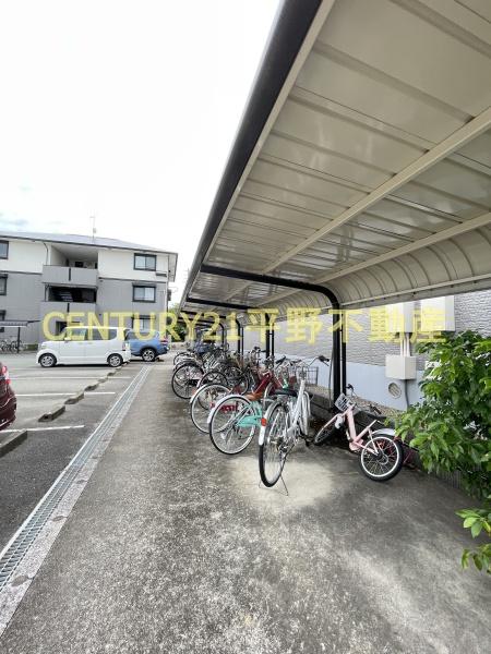 バティール西小森野　C棟