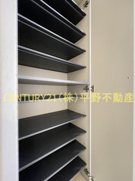 NEOCREST(ネオクレスト)(玄関)