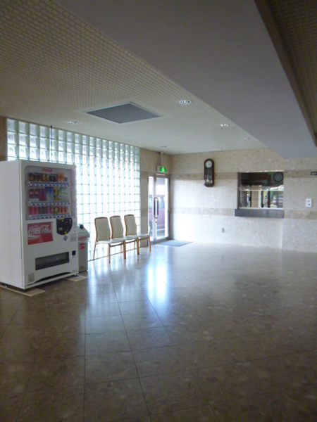 ラパスマンション諏訪野