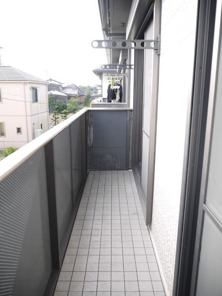 フォンテーヌ宮ノ陣Ⅲ　A棟