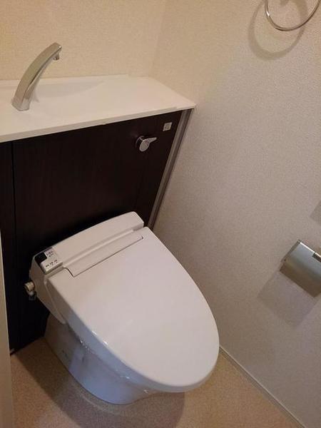 クレメントウエストクルメ
