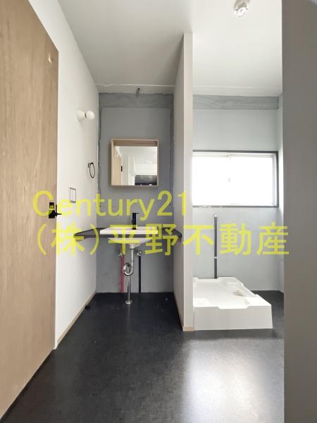 R-BLDG2