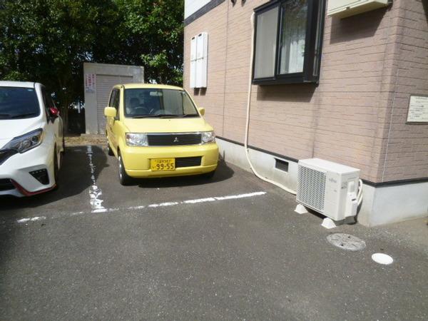 シャルム津福