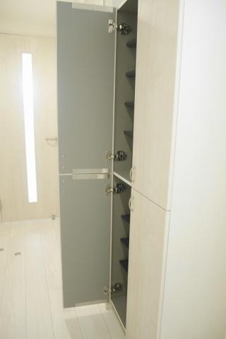 CB西久留米ラヴィドゥ―ス(玄関)