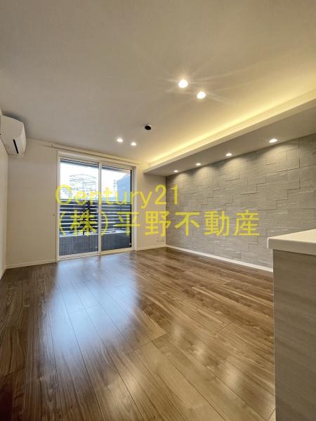 シャーメゾンROOX