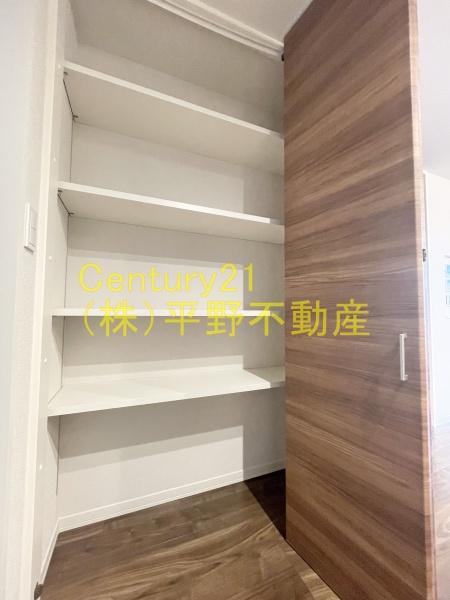 シャーメゾンROOX