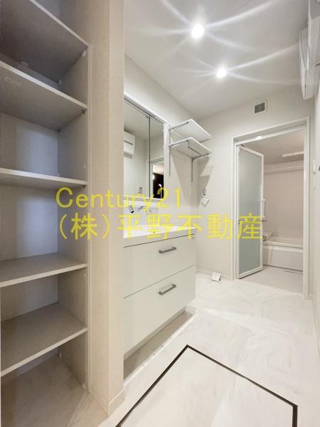 シャーメゾンROOX