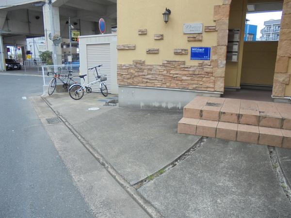 リブレア津福本町　Ａ棟