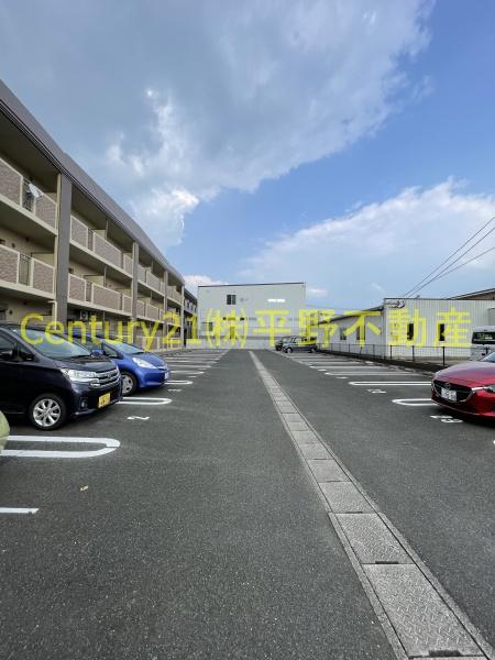 ラ フローラ(駐車場)