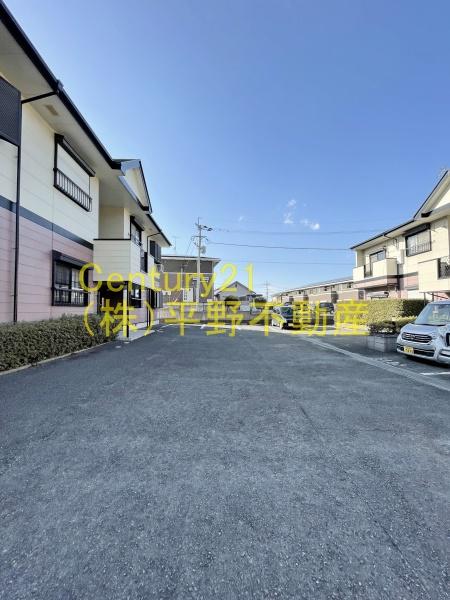 プラドール川口　A棟
