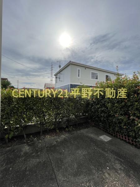 ビイラ・ファイン B棟(庭)