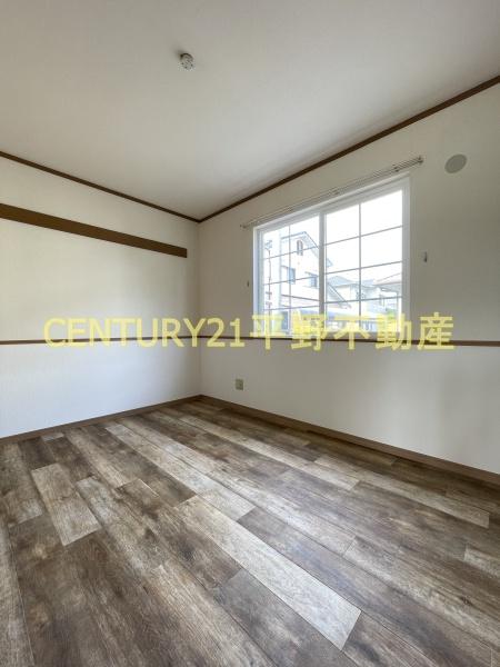 ビイラ・ファイン B棟(洋室)