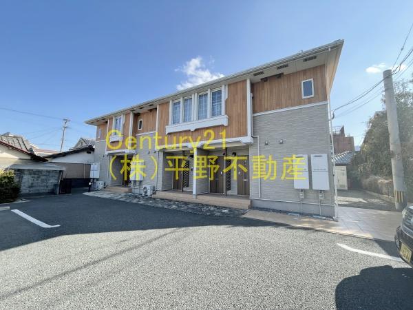 ストロベリー　フィールズ　B棟