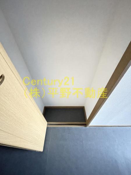 R-BLDG03