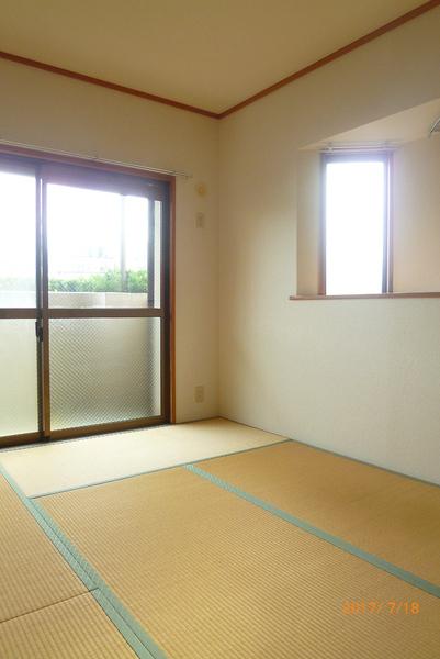 メゾンルミエール