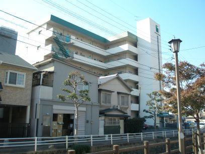 グリーンマンション中央町