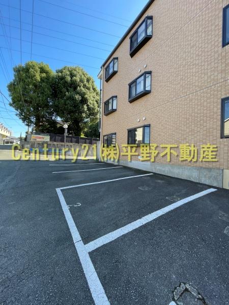 アルファルファ A棟(駐車場)