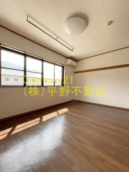 サンマリノ草野　B棟