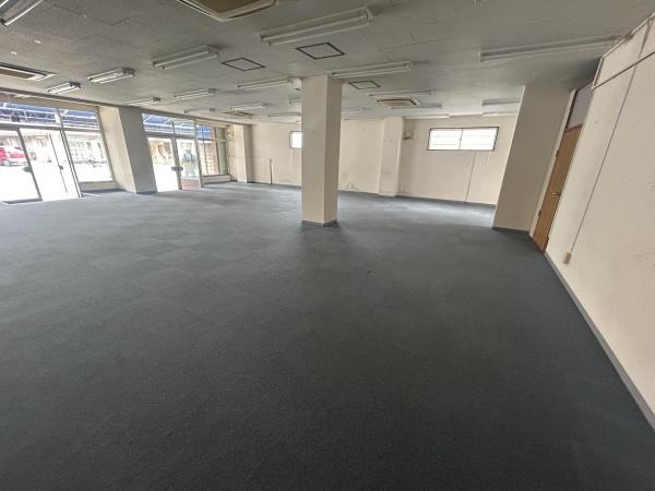 久留米市合川町の事務所