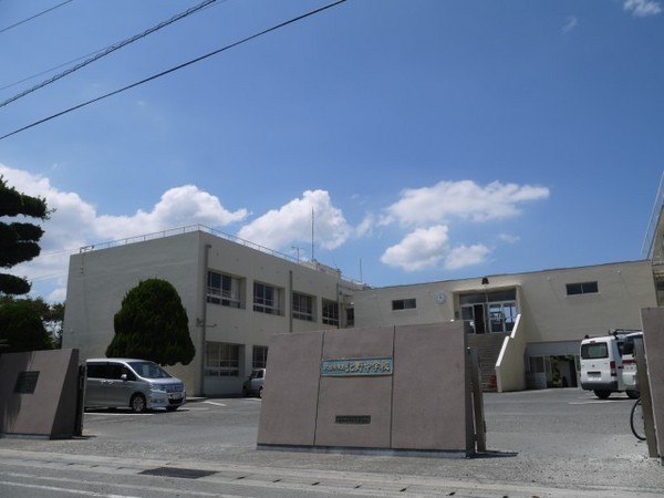 プロムナード・コスモス(久留米市立北野中学校)