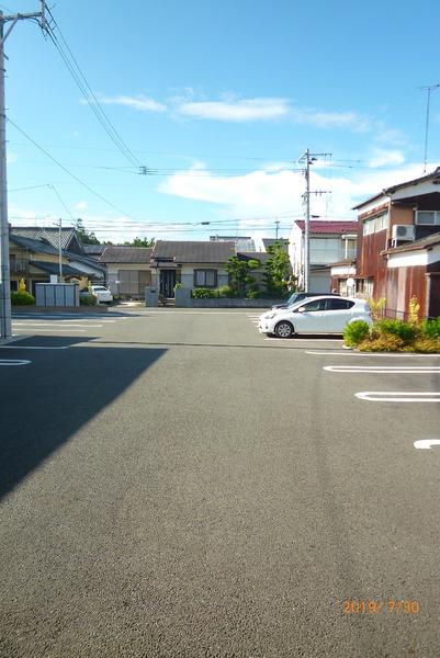 ストロベリー　フィールズ　A棟