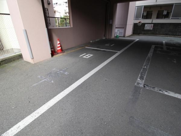 鎮西ビル