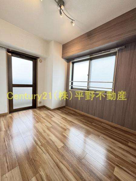 パークレーン六ツ門