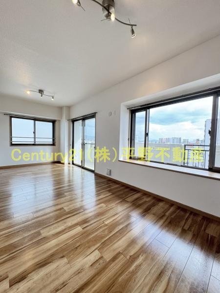 パークレーン六ツ門