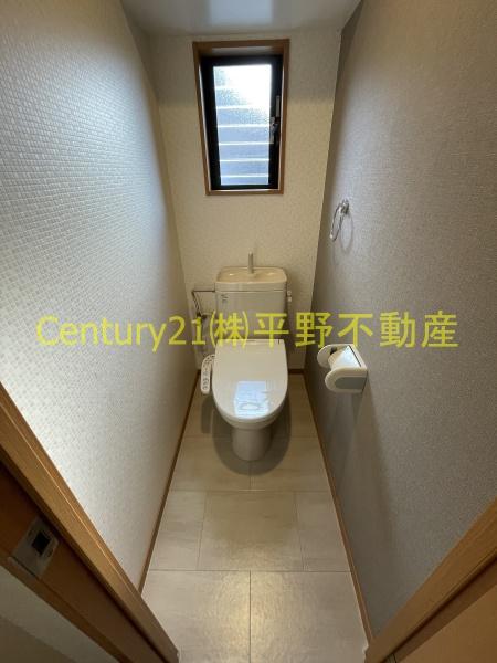 クローバー岡